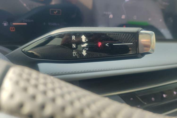 Used Buick GL8 2025 Lu Zun Deluxe Edition