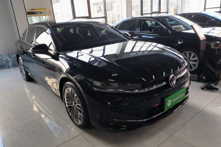 Used Volkswagen Magotan 2024 380TSI DSG Prestige Edition DaMai Package
