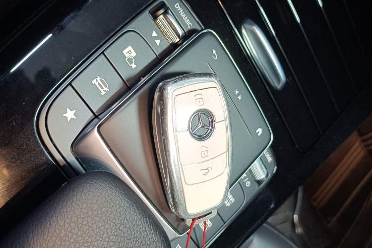 Used Mercedes-Benz A-Class 2022 Second Facelift A 200 L Sport Sedan Fashion Version
