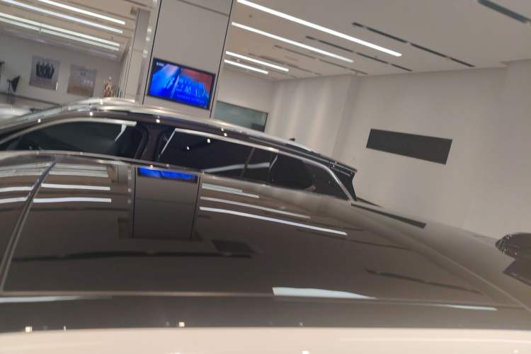 Used Land Rover Range Rover Evoque 2023 Aurora L 249 PS Luxury Edition