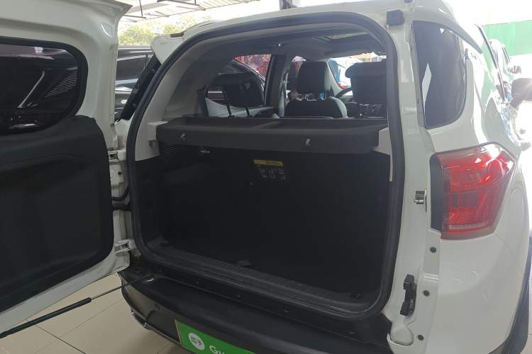 Used BYD Yuan New Energy 2019 EV360 Smart Connect Enjoyment Model