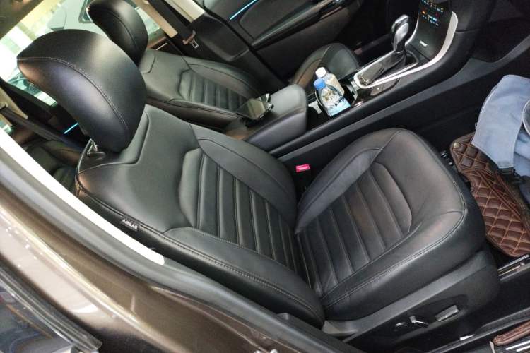 Used Ford Edge 2018 EcoBoost 245 Two-Wheel-Drive Platinum Edition 7-Seater China V Emission Standard
