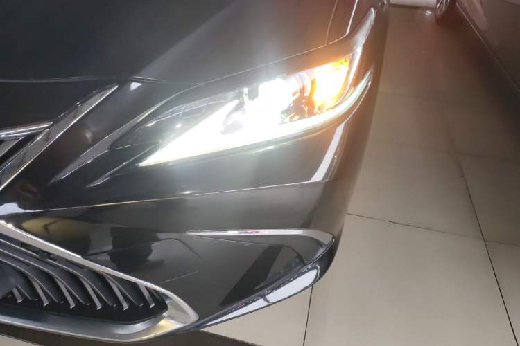 Used Lexus ES 2020 200 Excellence Edition