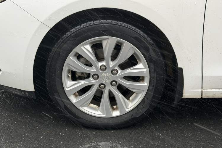 Used Buick GT 2018 15T Dual-Clutch Elite Model China V Standard
