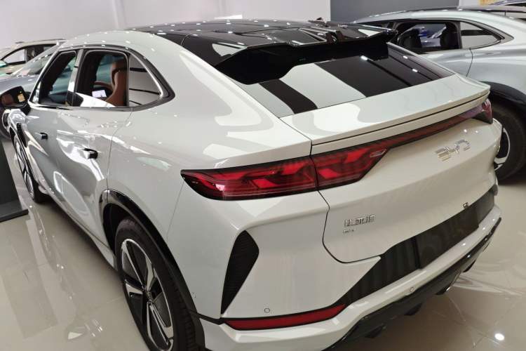 Used BYD Song L EV 2025 662 km Ultra-Range Version
