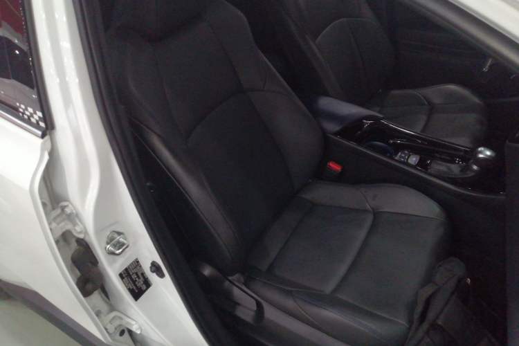 Used Toyota C-HR 2021 2.0L Luxury Edition
