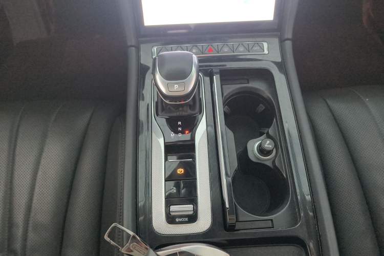 Used Hongqi H5 2023 2.0T Automatic Smart Connect Flagship Edition
