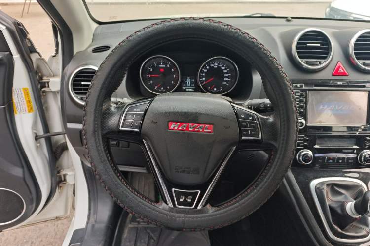 Used Haval H6 2013 Upgraded Model 1.5T Manual Two-Wheel Drive Elite Version

