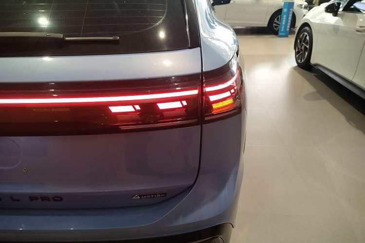 Used Volkswagen Tiguan L 2024 PRO 380TSI Four-Wheel Drive R-Line Prestige Edition
