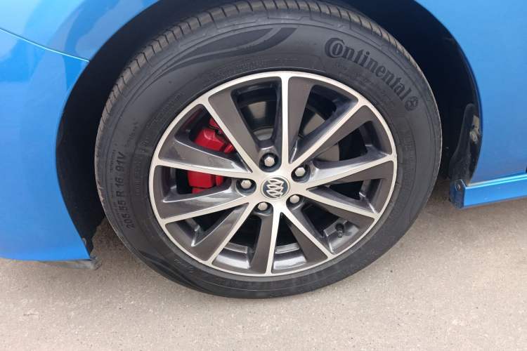 Used Buick Verano 2016 Hatchback GS 20T Dual-Clutch Passionate Sporty Model
