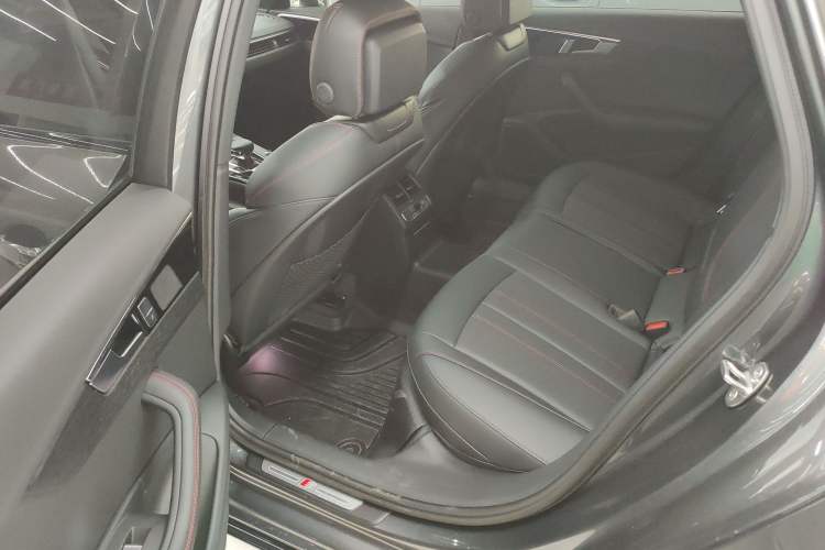 Used Audi A4L 2025 2 Million Units Enjoyment Version 40 TFSI Luxury Dynamic Edition