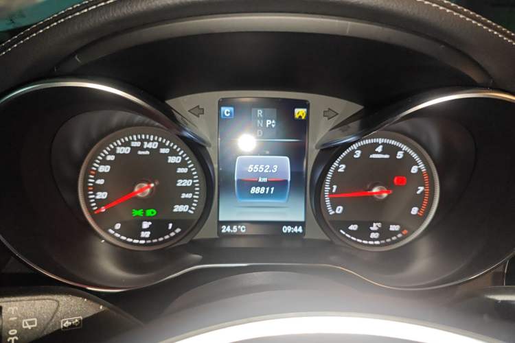 Used Mercedes-Benz GLC 2019 GLC 260 L 4MATIC Dynamic Model
