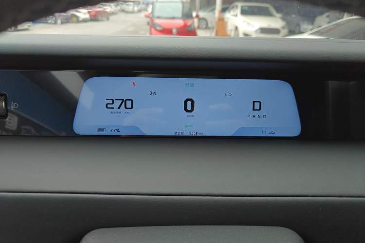 Used  V23 2025 401 Two-Wheel Drive Intelligent Driving Version
