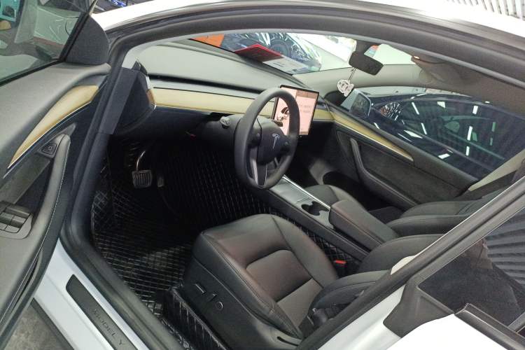 Used Tesla Model Y 2022 Revised Version Long-Range All-Wheel Drive