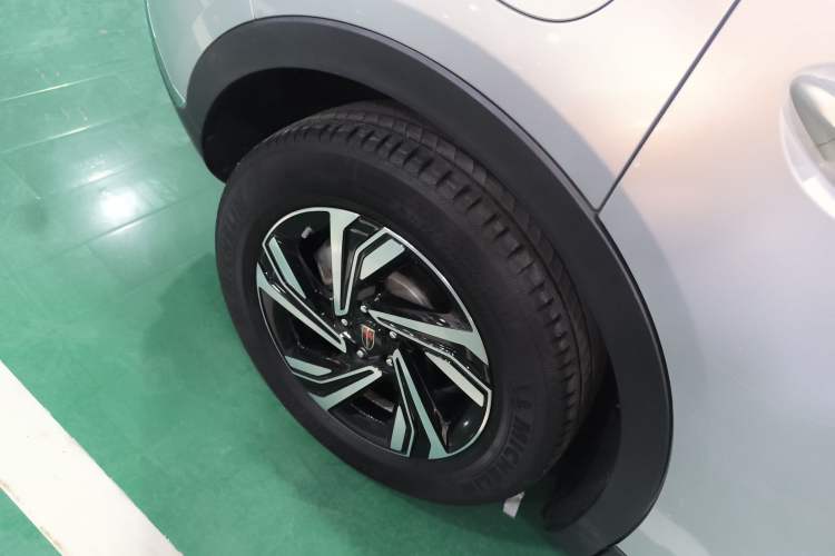 Used Hongqi HS5 2022 Revised Version 2.0T Smart Connect Flagship Edition
