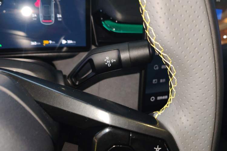 Used Lynk & Co 08 EM-P 2025 245km Ultra-Long Range Halo