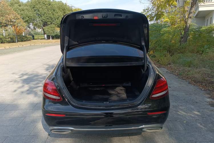 Used Mercedes-Benz E-Class 2020 Facelift E 260 L