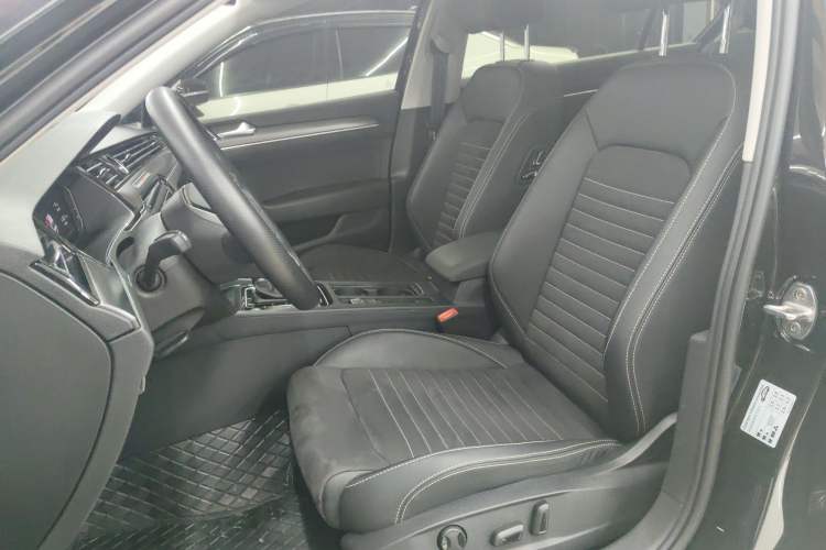 Used Volkswagen Magotan 2020 330TSI DSG Luxury Edition
