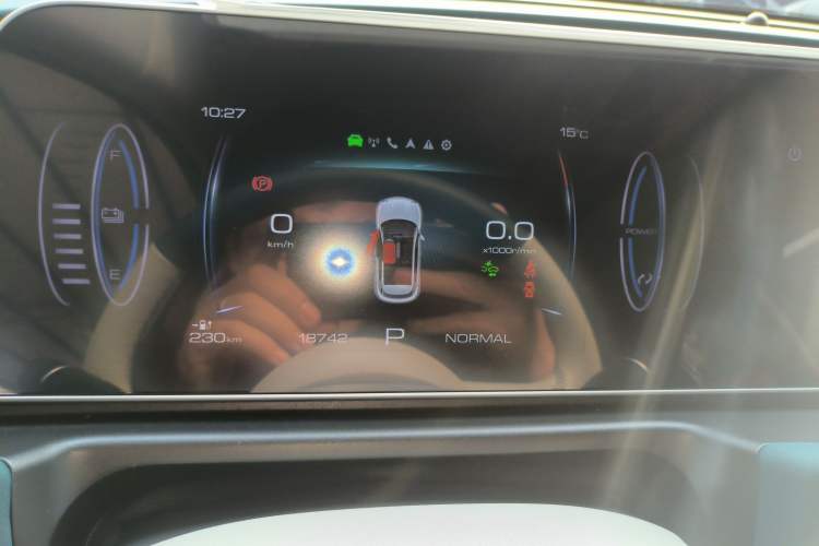 Used ORA Good Cat 2023 401 km Standard Range Premium Version Lithium Iron Phosphate