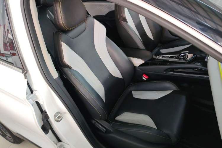 Used Geely Auto Coolray 2022 Bin Yue COOL 1.5TD DCT Hot Engine Edition