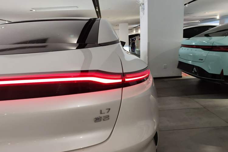 Used IM L7 2022 Dynamic Model
