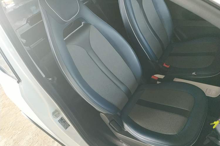 Used Wuling Hongguang MINIEV 2022 GAMEBOY 200km Gaming Edition with Lithium Iron Phosphate
