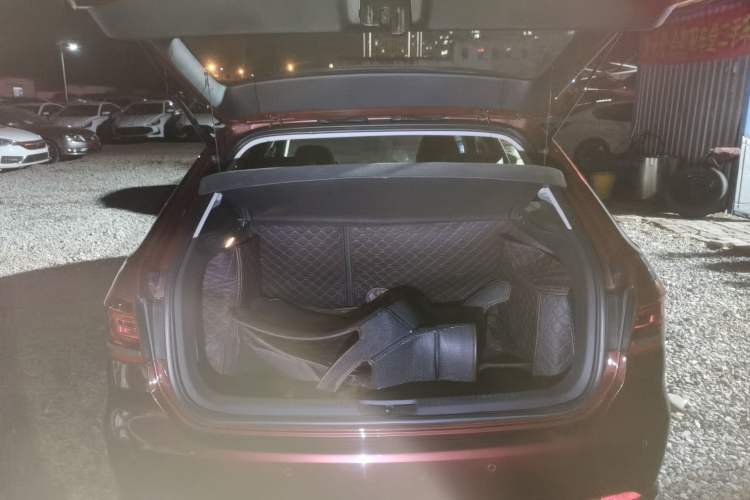 Used Volkswagen Gran Lavida 2013 1.6L Automatic Comfort Model