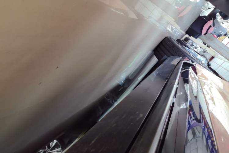 Used  11 2024 630 Rear-Wheel Drive Edition with Three Lasers
