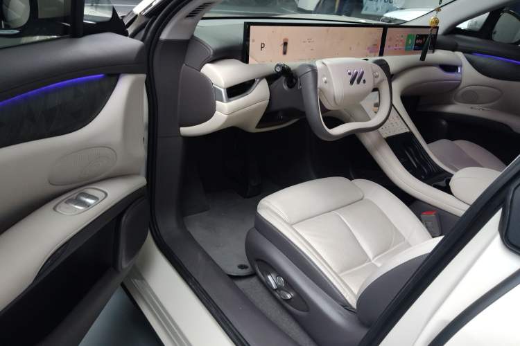 Used  LS6 2023 Max Standard Edition
