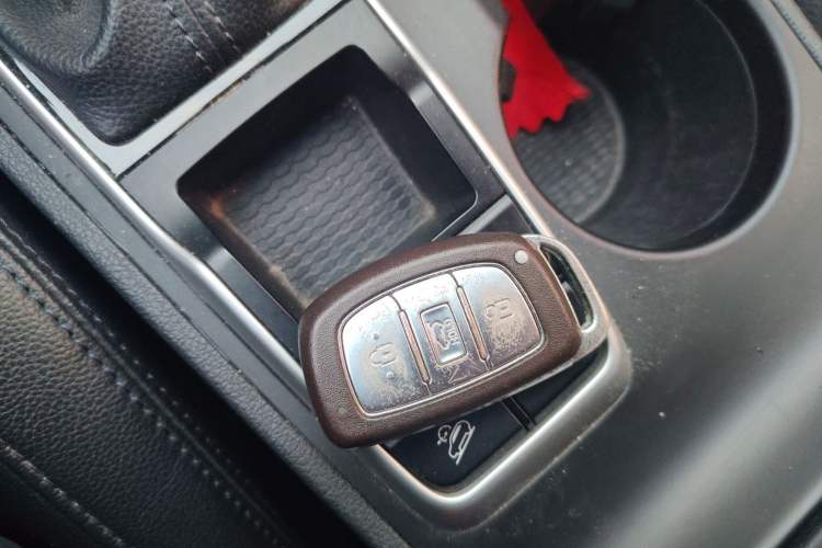 Used Hyundai Tucson 2015 1.6T Dual-Clutch Two-Wheel-Drive Leading Model
