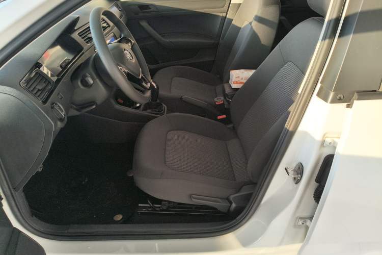 Used Volkswagen Santana 2016 1.6L Manual Fashion Edition
