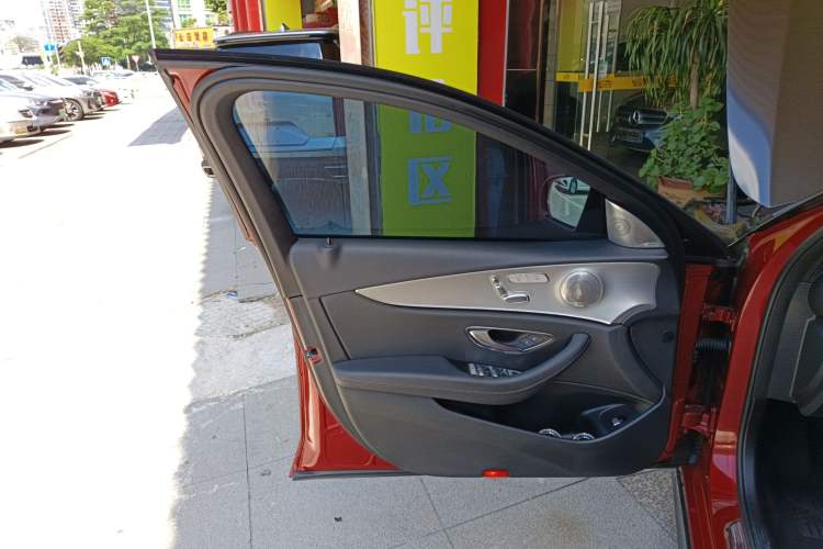 Used Mercedes-Benz E-Class 2017 E 200 Sport 4MATIC
