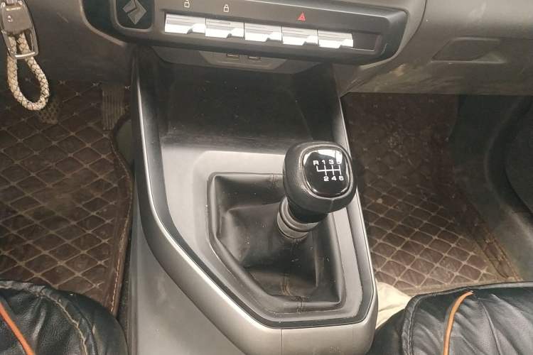 Used Baojun RC-5 2020 1.5L Manual Zhiyao Elite Edition
