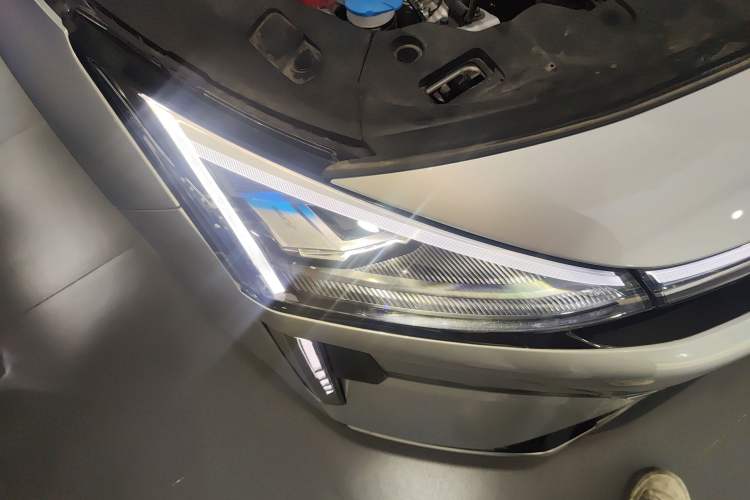 Used Geely Galaxy L6 2025 EM-i 140km Starship Edition
