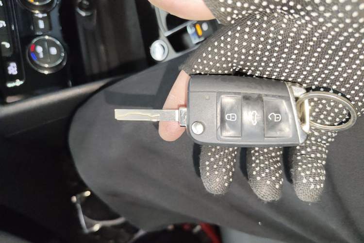 Used Volkswagen Tiguan L 2021 330TSI Automatic Two-Wheel Drive R-Line Flagship Edition
