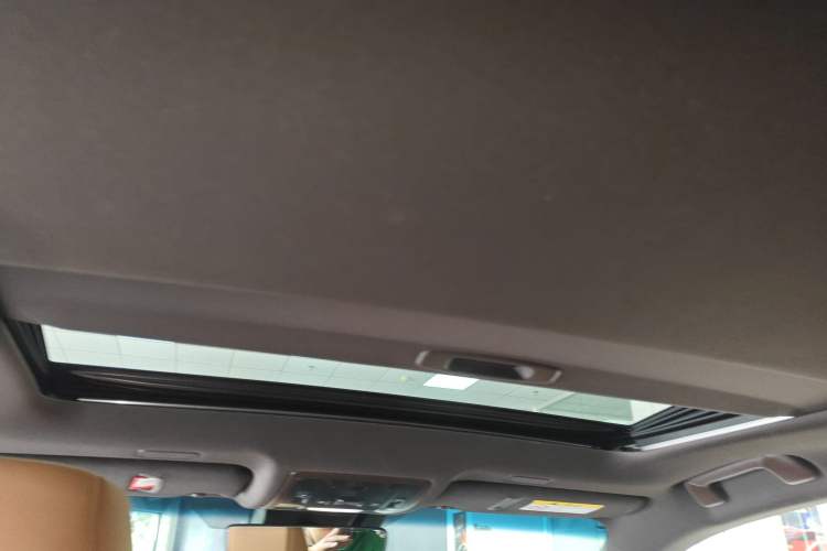 Used Lexus ES 2020 300h Deluxe Edition
