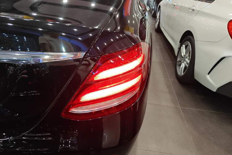 Used Mercedes-Benz E-Class 2017 E 300 L Luxury Model
