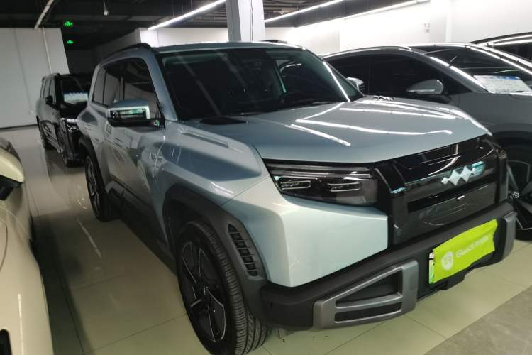 Used Formula Leopard Titanium 3 2025 501 km All-Wheel Drive Intelligent Driving Max Edition
