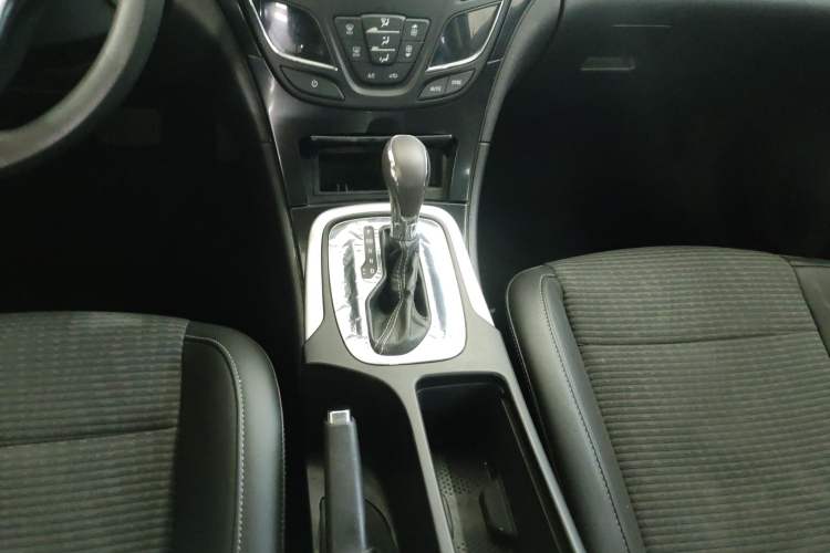 Used Buick Regal 2015 1.6T Leading Technology Model
