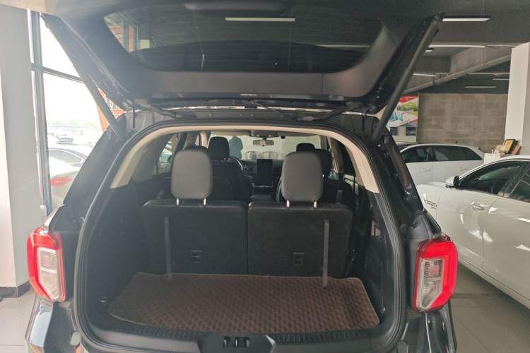 Used Ford Explorer 2020 EcoBoost 285 Rear-Drive Trend Edition 6 Seats
