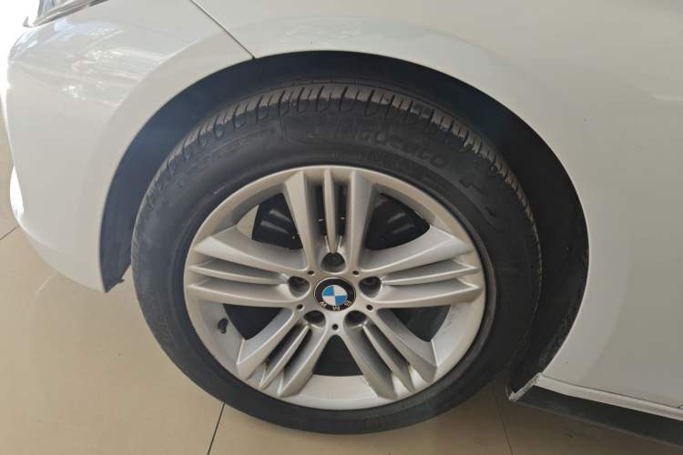 Used BMW 3 Series 2017 320Li Fashion Model
