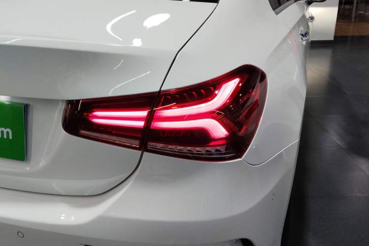 Used Mercedes-Benz A-Class 2022 Revised Version A 200 L Sport Sedan Fashionable Style