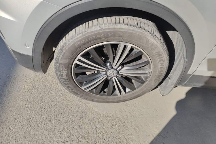 Used Volkswagen Tiguan L 2017 330TSI Automatic Two-Wheel Drive Flagship Edition
