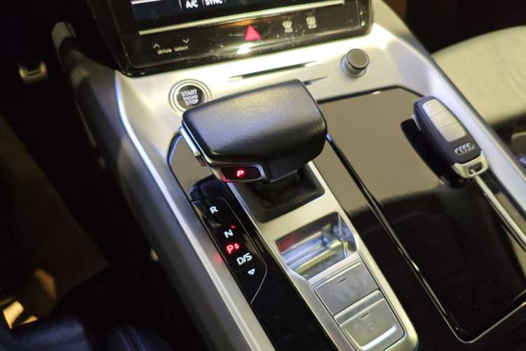 Used Audi Q6 2023 40 TFSI quattro Guanyun Edition Light Yulin Package
