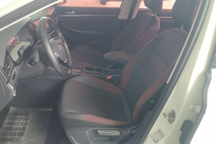 Used Volkswagen Bora 2019 1.5L Automatic Elite Version
