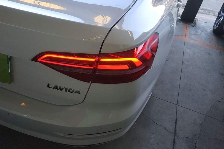 Used Volkswagen Lavida 2019 1.5L Automatic Vision Edition China VI Standard