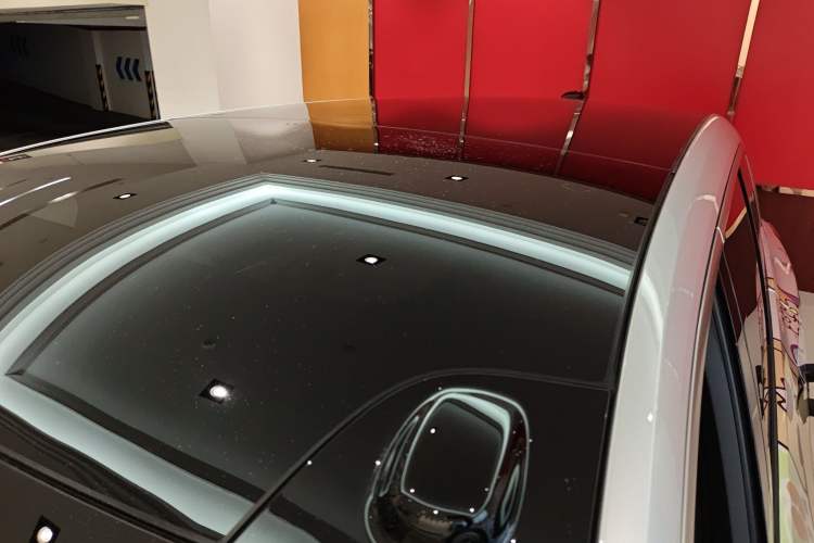 Used ONVO Luxeed L90 2025 Model—Ultra Six-Seater Version
