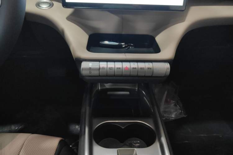 Used BYD Dolphin 2025 420km Free Edition
