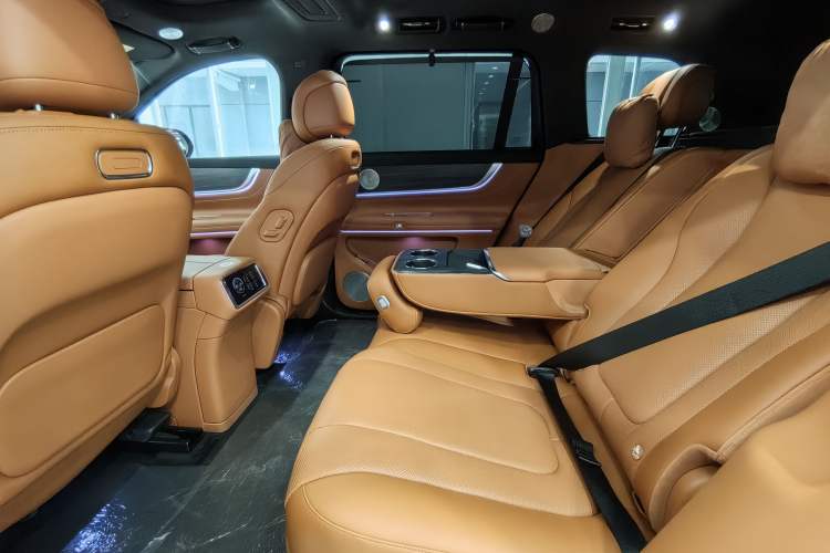 Used Hima AITO M9 2025 All-Electric Ultra Version 100 kWh 5-Seater Model
