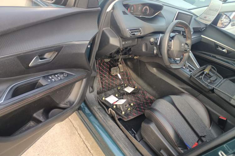 Used Peugeot 5008 2017 350THP 5-Seat Elite Edition